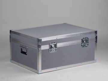 Flightcase universal, 795x485x365 mm com tampa plástica removível e fechável