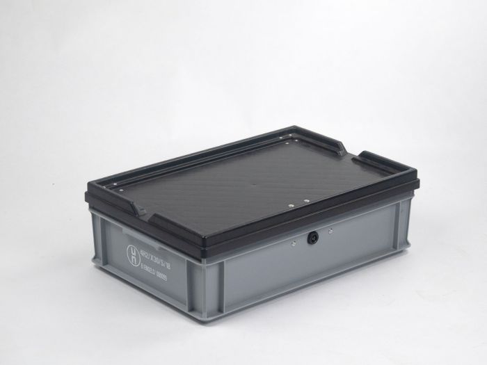 Caixa homologação UN 30L 600x400x195 mm tampa com dobradiças fechadura